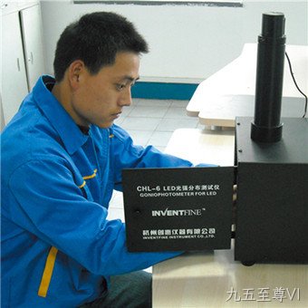 F型可变信息情报板的检测中心