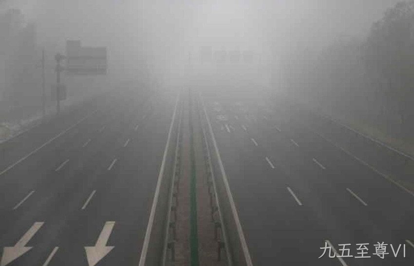 远视距交通诱导屏雾霾测试